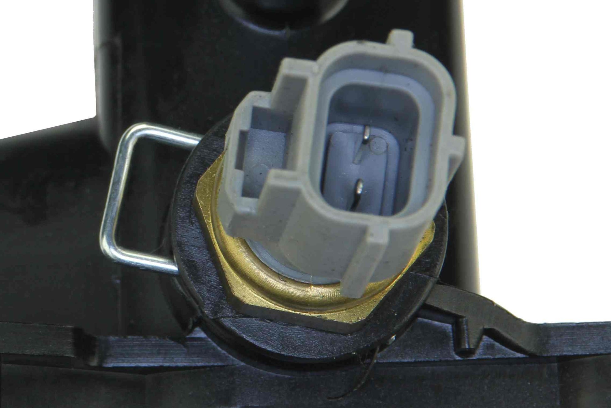 Back View of Engine Coolant Water Outlet URO LR038758