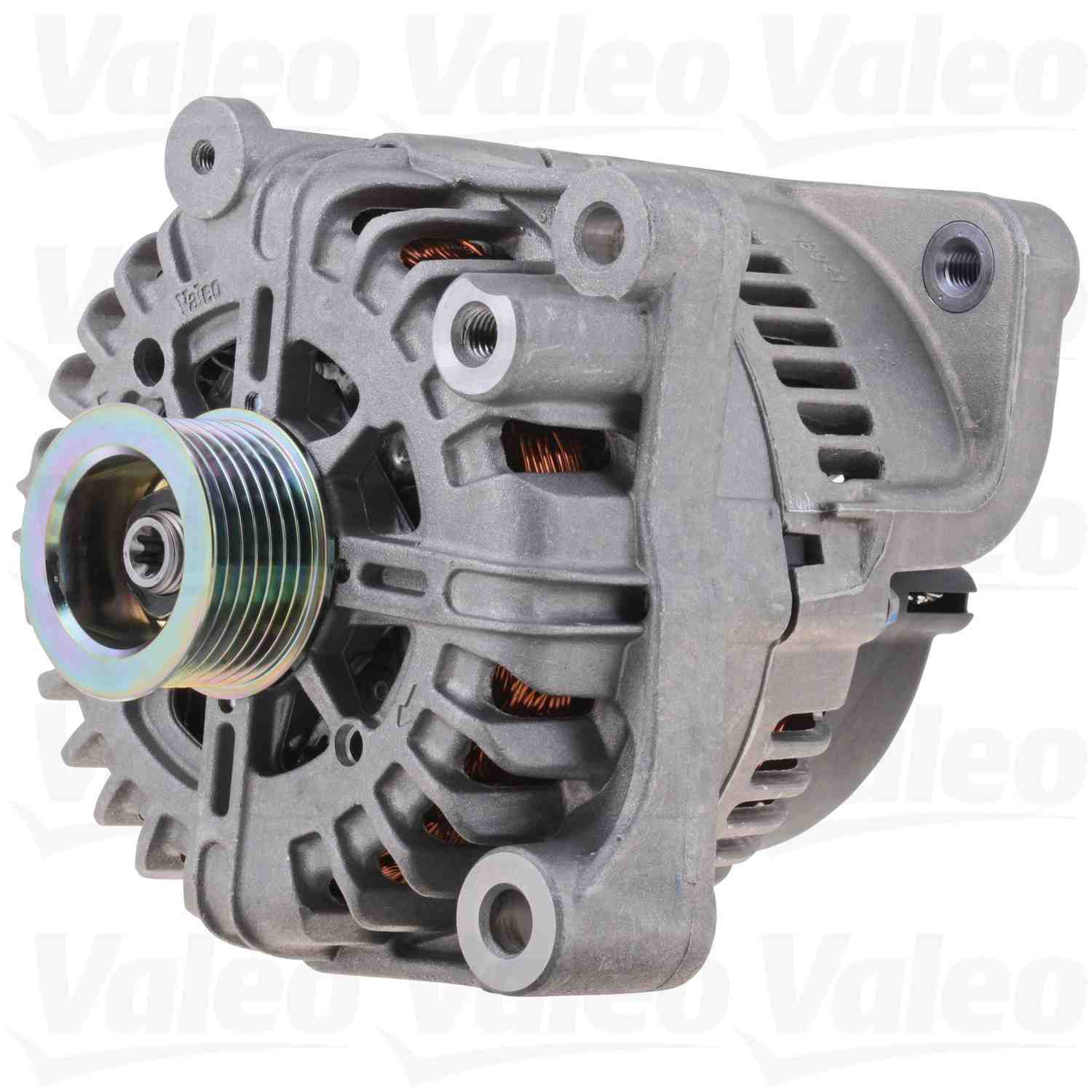 Angle View of Alternator VALEO 439601