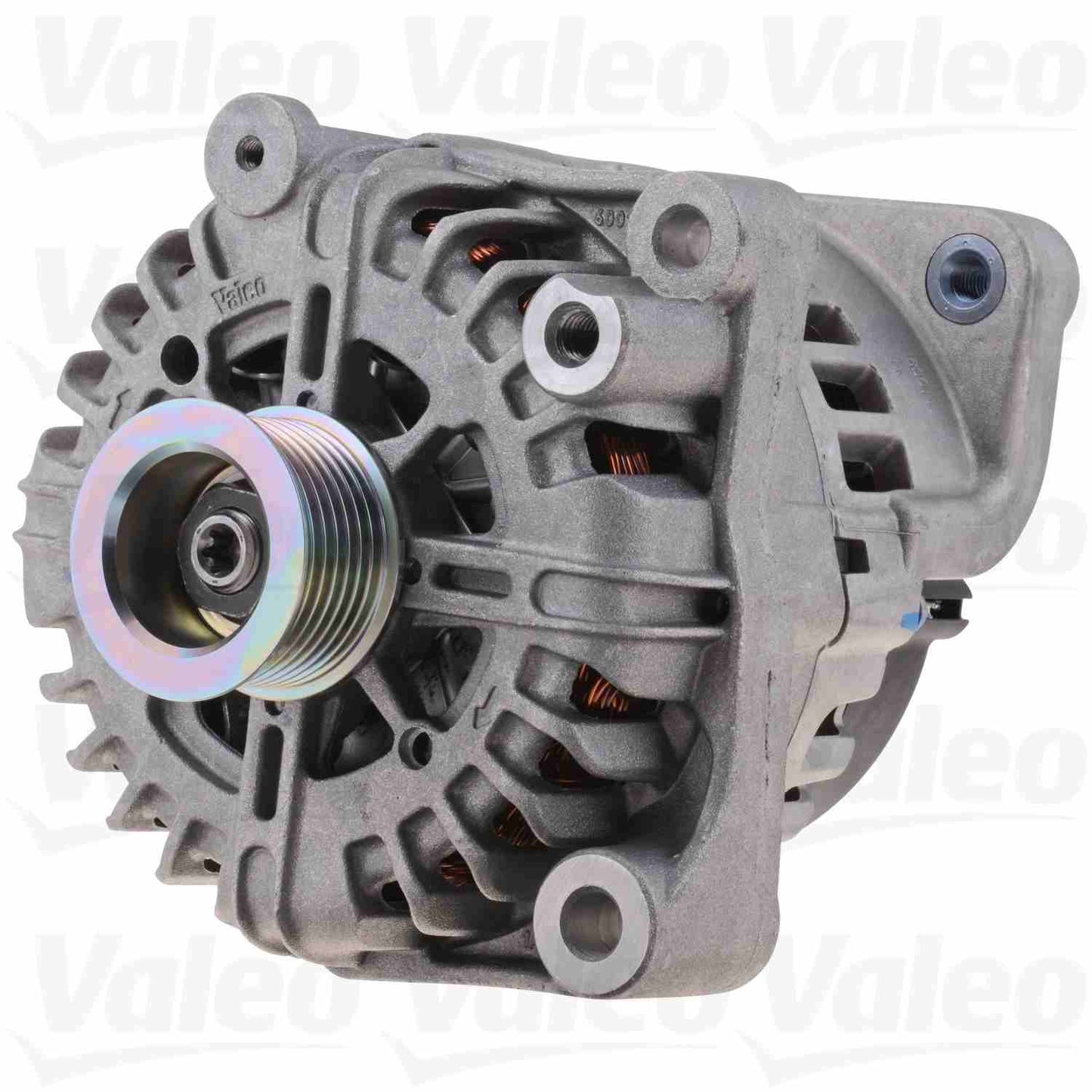 Angle View of Alternator VALEO 439602