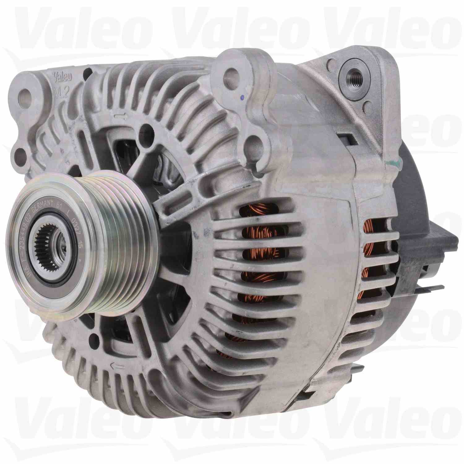 Angle View of Alternator VALEO 439624