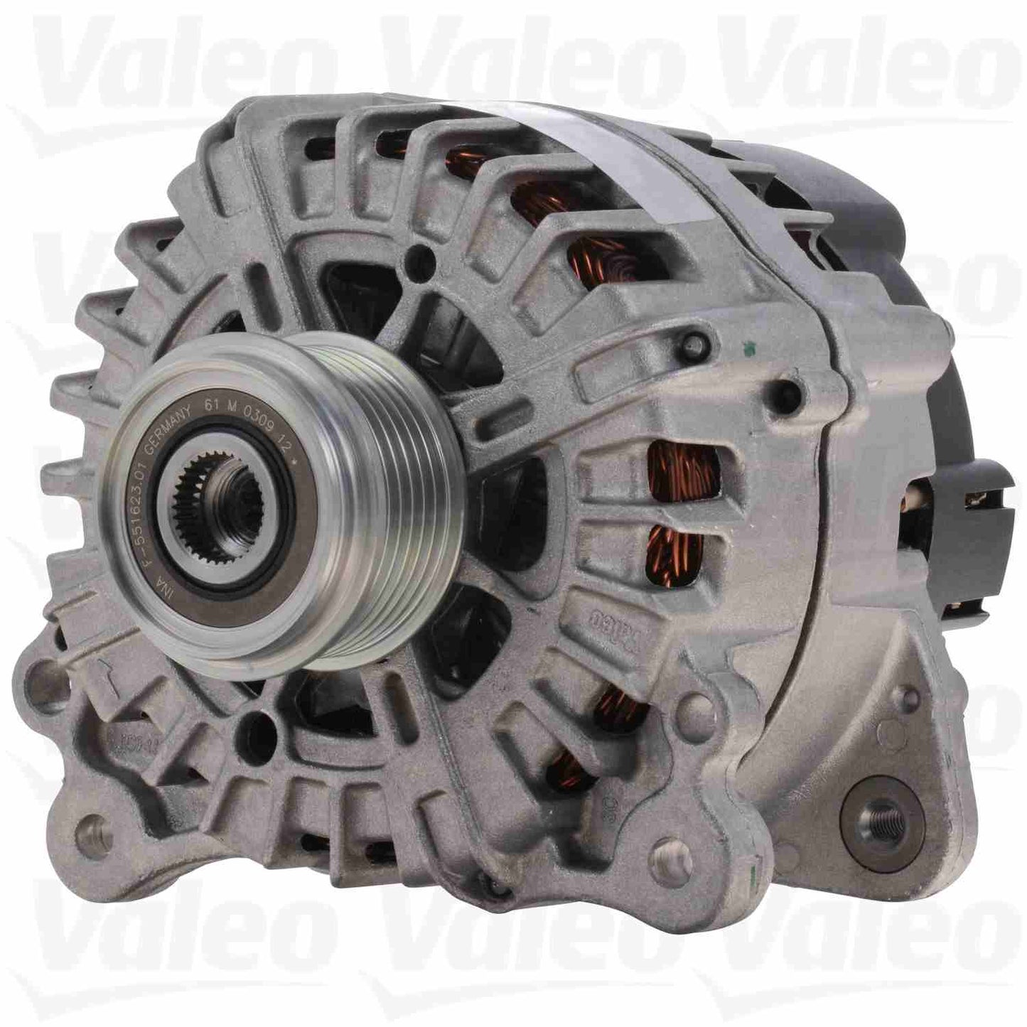 Angle View of Alternator VALEO 439817