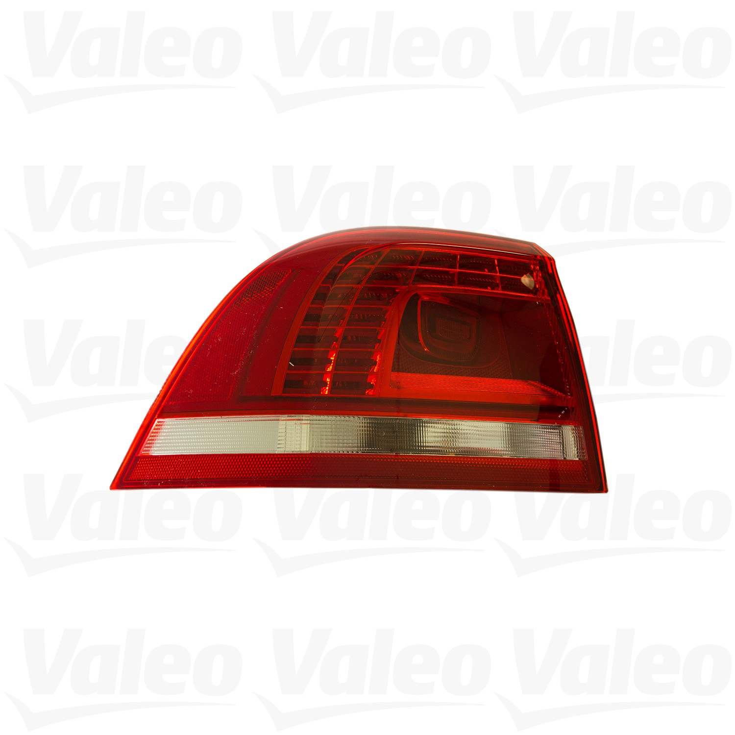 Front View of Left Tail Light Assembly VALEO 44606