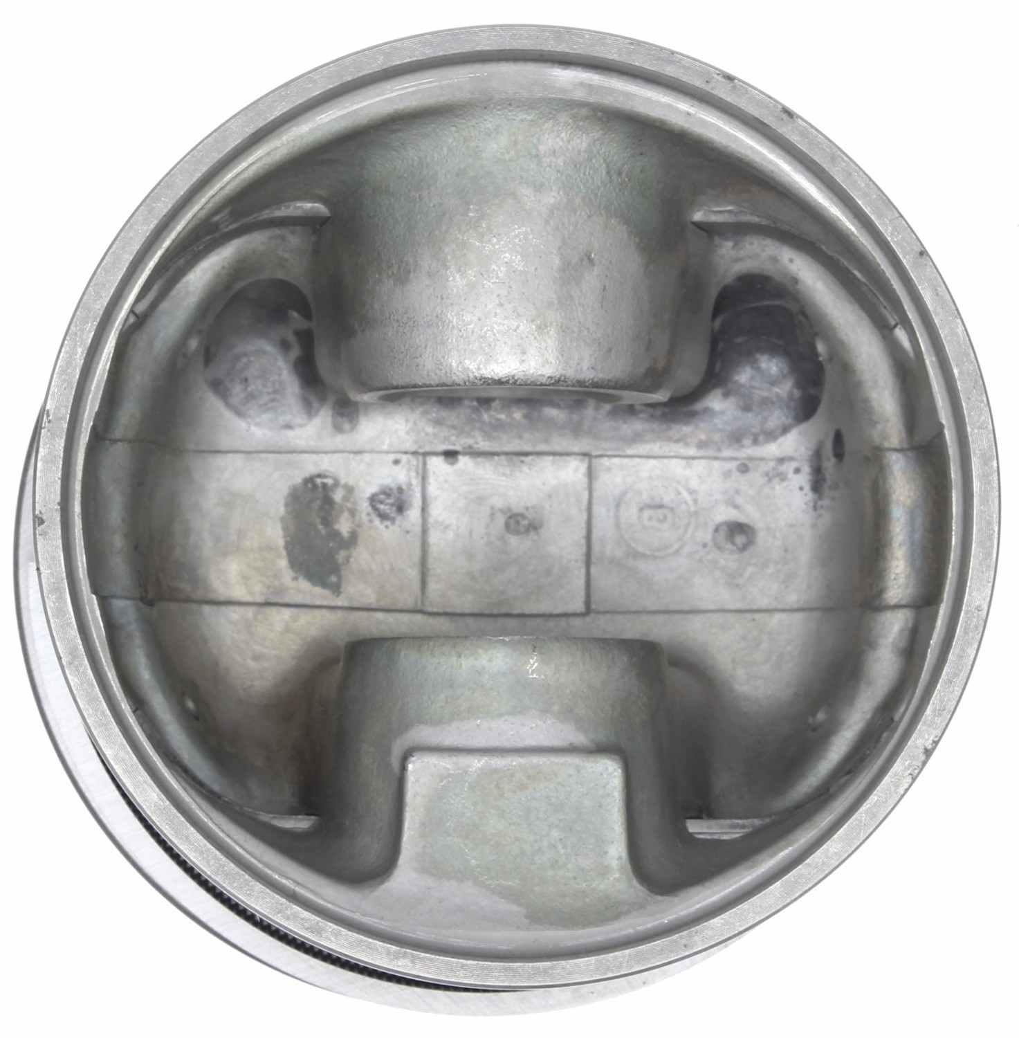 Bottom View of Engine Piston MAHLE 0376700