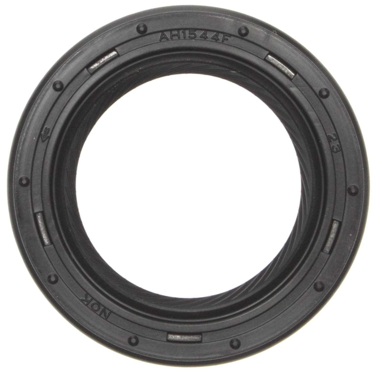 Accessories 1 View of Engine Camshaft Seal MAHLE 67032