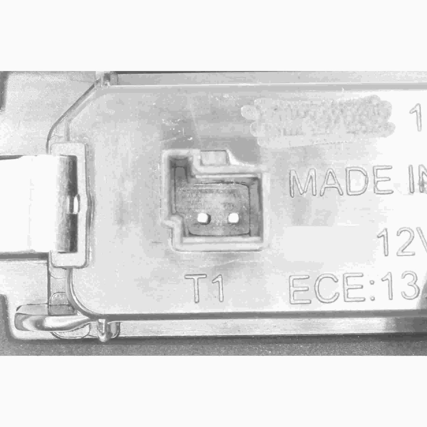 Angle View of License Plate Light VEMO V20-84-0013