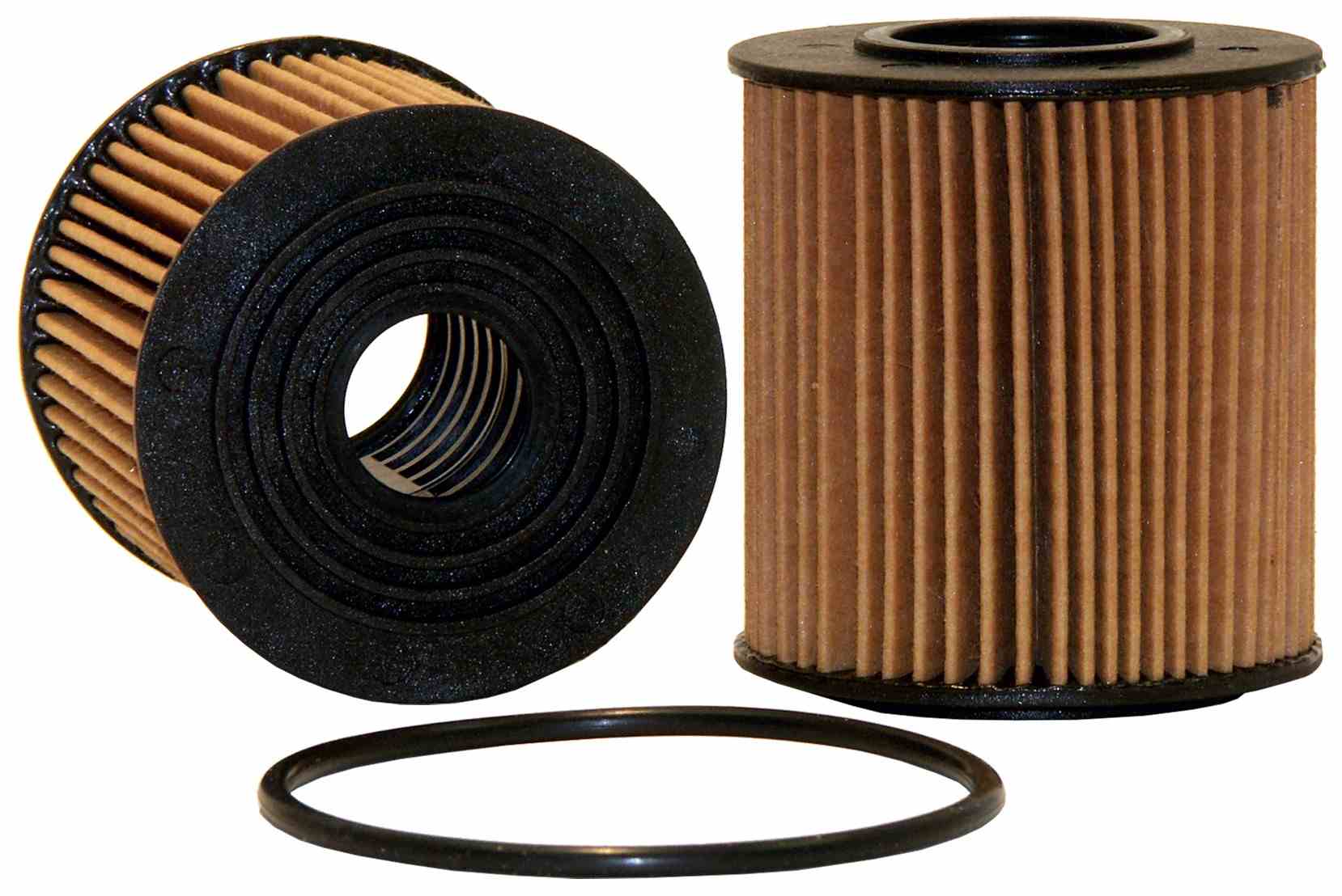 Front View of Engine Oil Filter WIX 57303