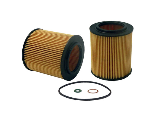 Front View of Engine Oil Filter WIX 57327