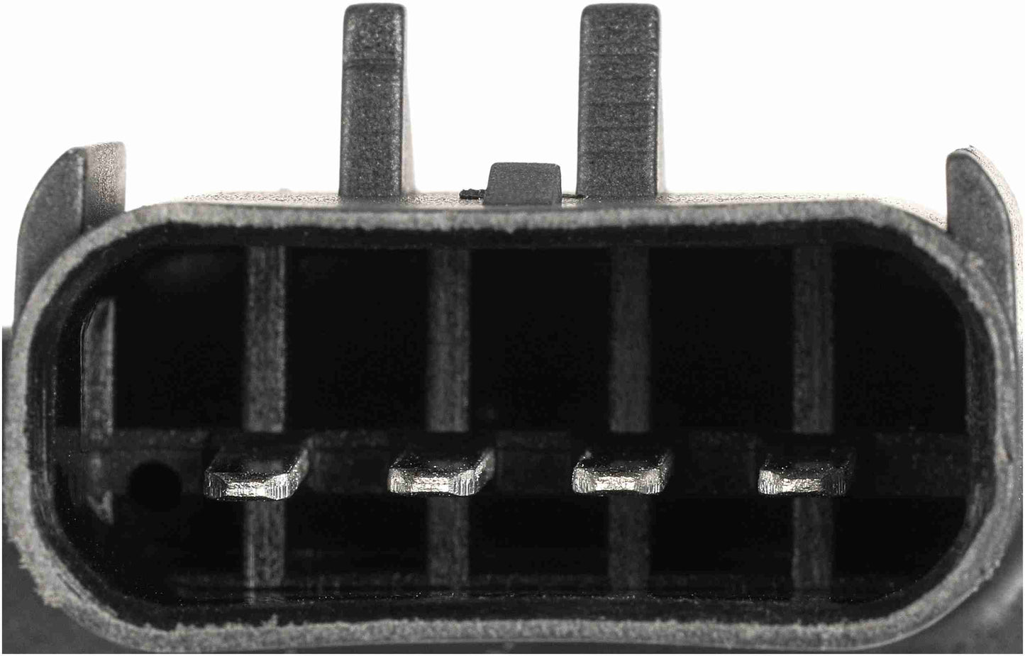 Connector View of Engine Cooling Fan Module GATES FCM100K1