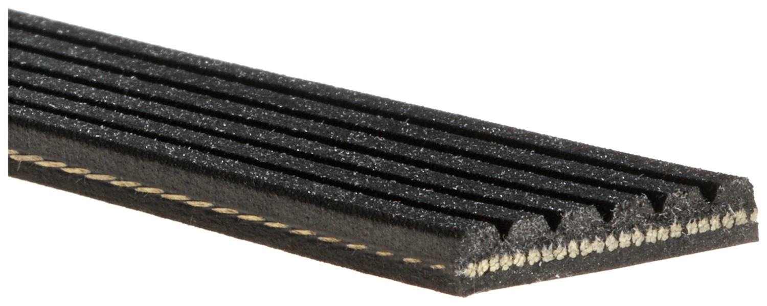 Angle View of Serpentine Belt GATES K060338RPM